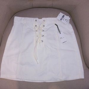 Front tie white denim skirt